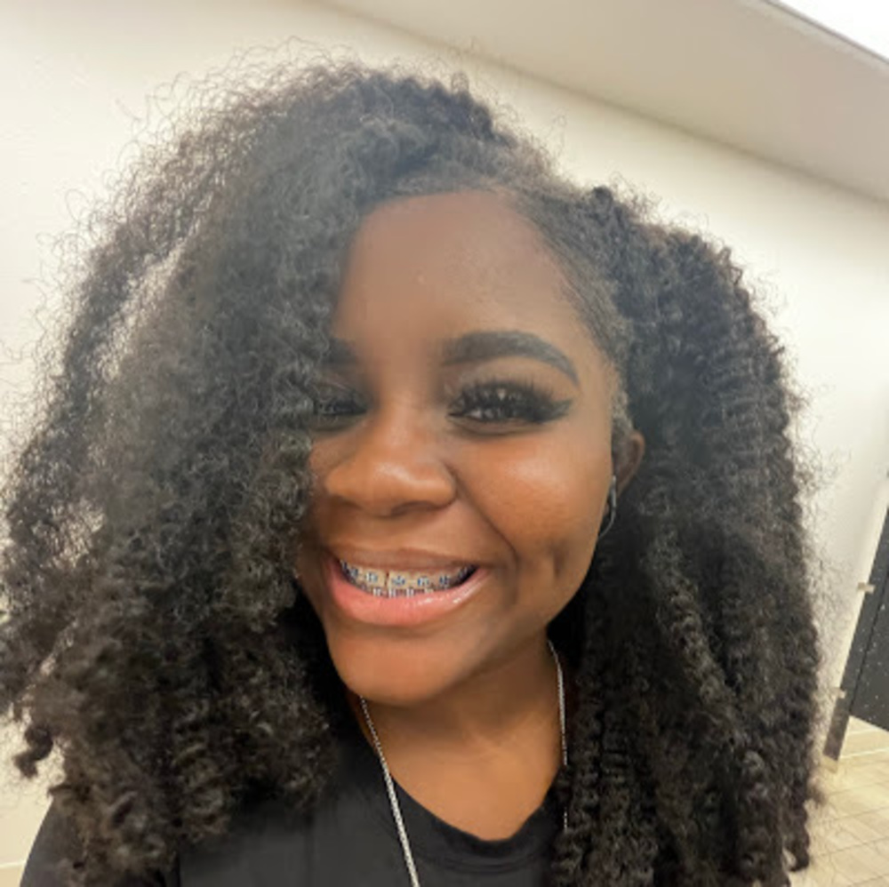 Meet your Posher, Christelle